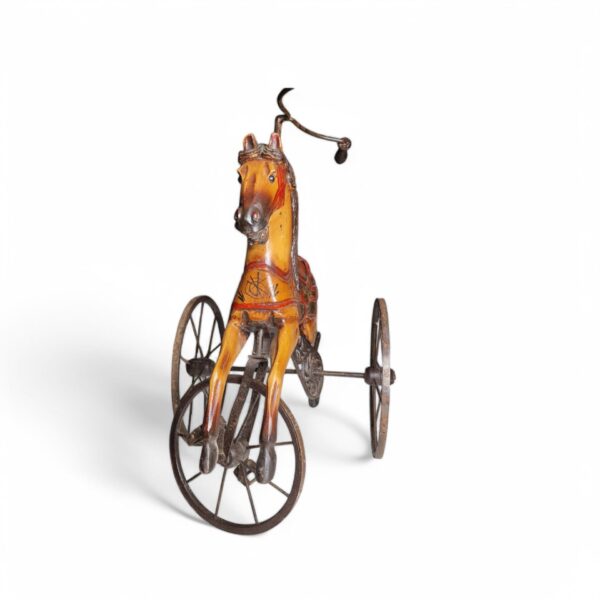 Triciclo Antigo de Madeira e Metal com Figura de Cavalo – Final do Século XIX / Início do Século XX