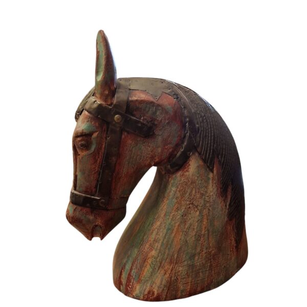 Busto de Cavalo em Madeira com Detalhes em Latão