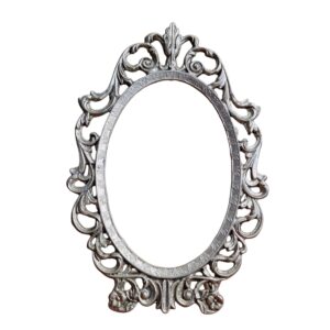 Moldura metálica oval com ornamentos