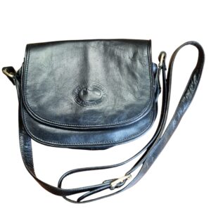 Mala de ombro em pele preta da Dooney & Bourke