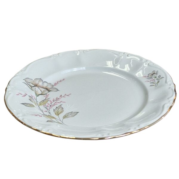 Prato decorativo em porcelana com flores e filete dourado – Manifattura Porcellane Royal CP