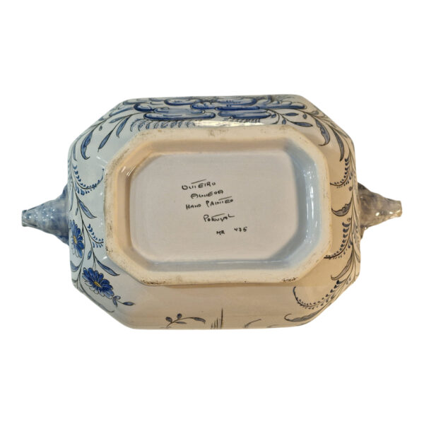 Terrina Oitavada com Prato e Concha em Faiança Pintada à Mão – Oliveira, Portugal