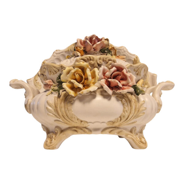 Terrina Capodimonte com base e flores aplicadas à mão – Made in Italy – 25 cm altura x 38 cm largura
