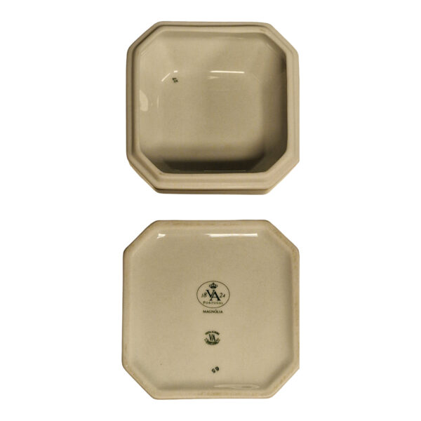 Caixa “Magnolia” – Vista Alegre – Porcelana fina decorada – 6,5 × 8 cm