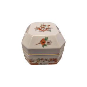 Caixa “Magnolia” – Vista Alegre – Porcelana fina decorada – 6,5 × 8 cm