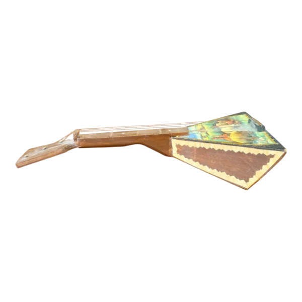 Balalaika Russa Decorativa com Cena Folclórica Pintada