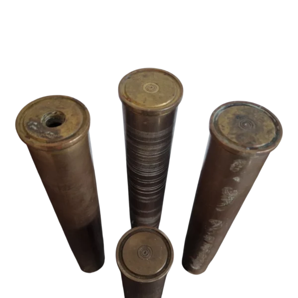 Conjunto de 4 Cápsulas de Cartucho Antigas em Latão