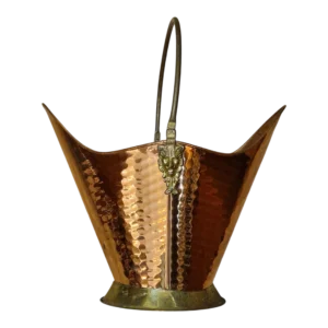 Carvoeira Porta-Lenha em Cobre e Latão Martelado - séc. XX - 37,5 cm - 964 g