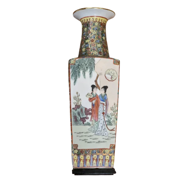 Jarrão Oriental em Porcelana Policromada com Base em Madeira - 47 cm