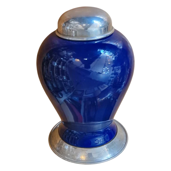 Pote Leitão & Irmão em Porcelana Azul-Cobalto com Base e Tampa em Prata 925 - Antigos Joalheiros da Coroa - 19 cm